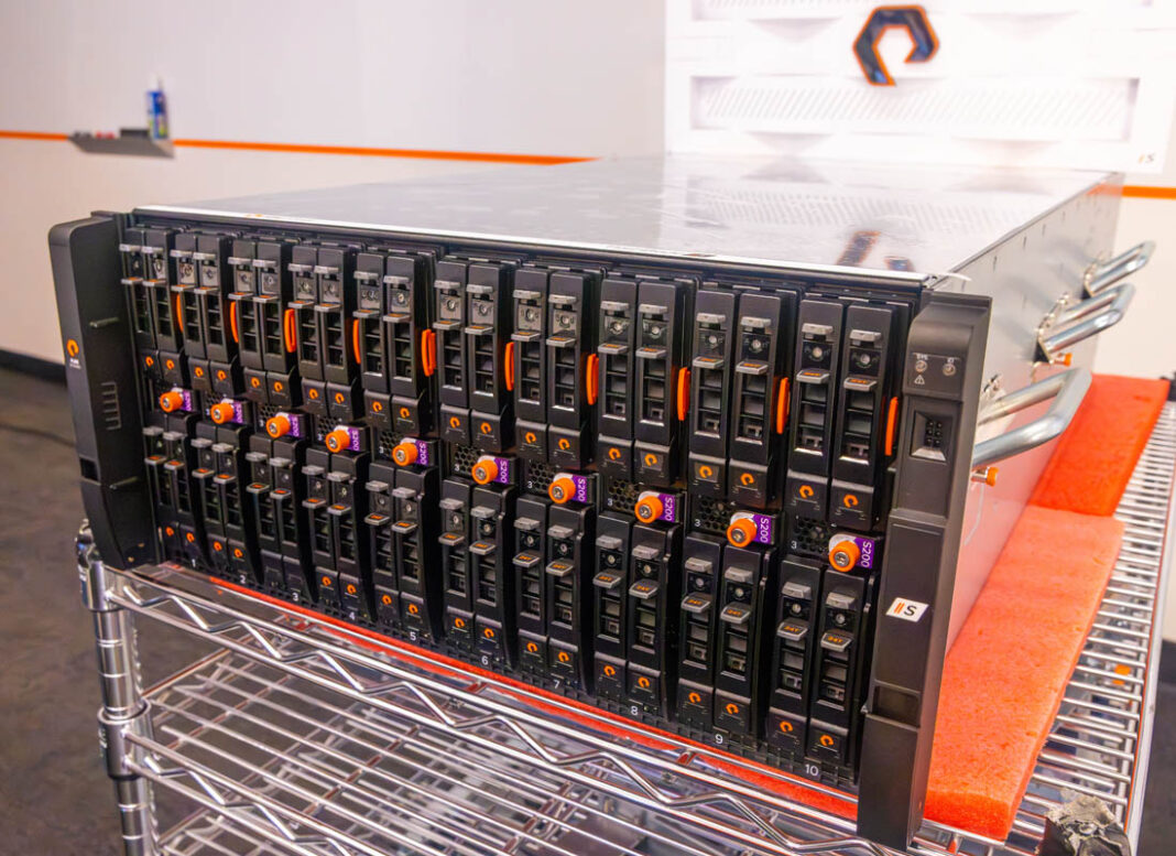 Pure storage dfm