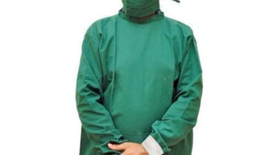 Reusable surgical gown