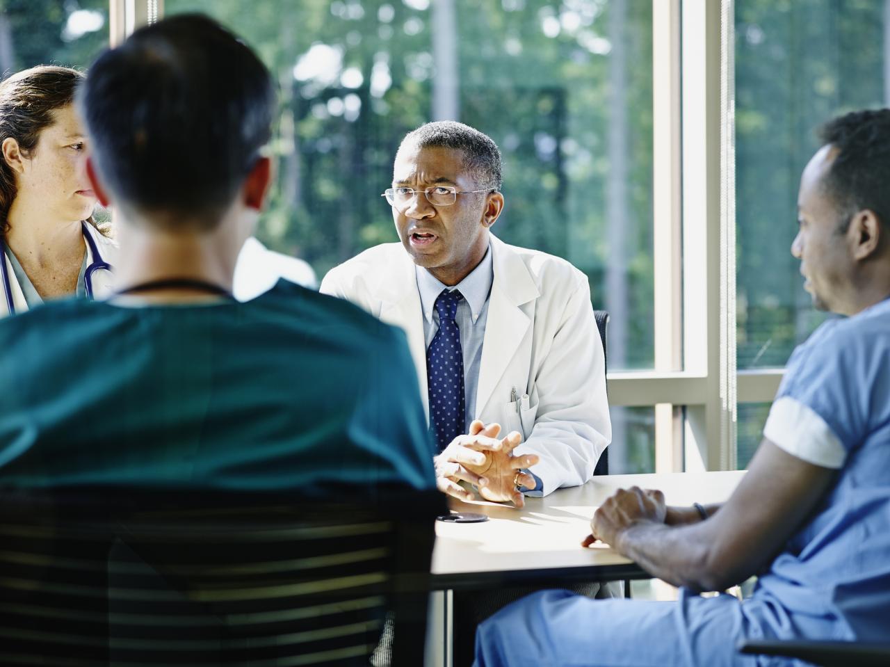 How to get a healthcare management degree