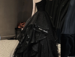 Black Sweetheart Gown Exquisite Elegance