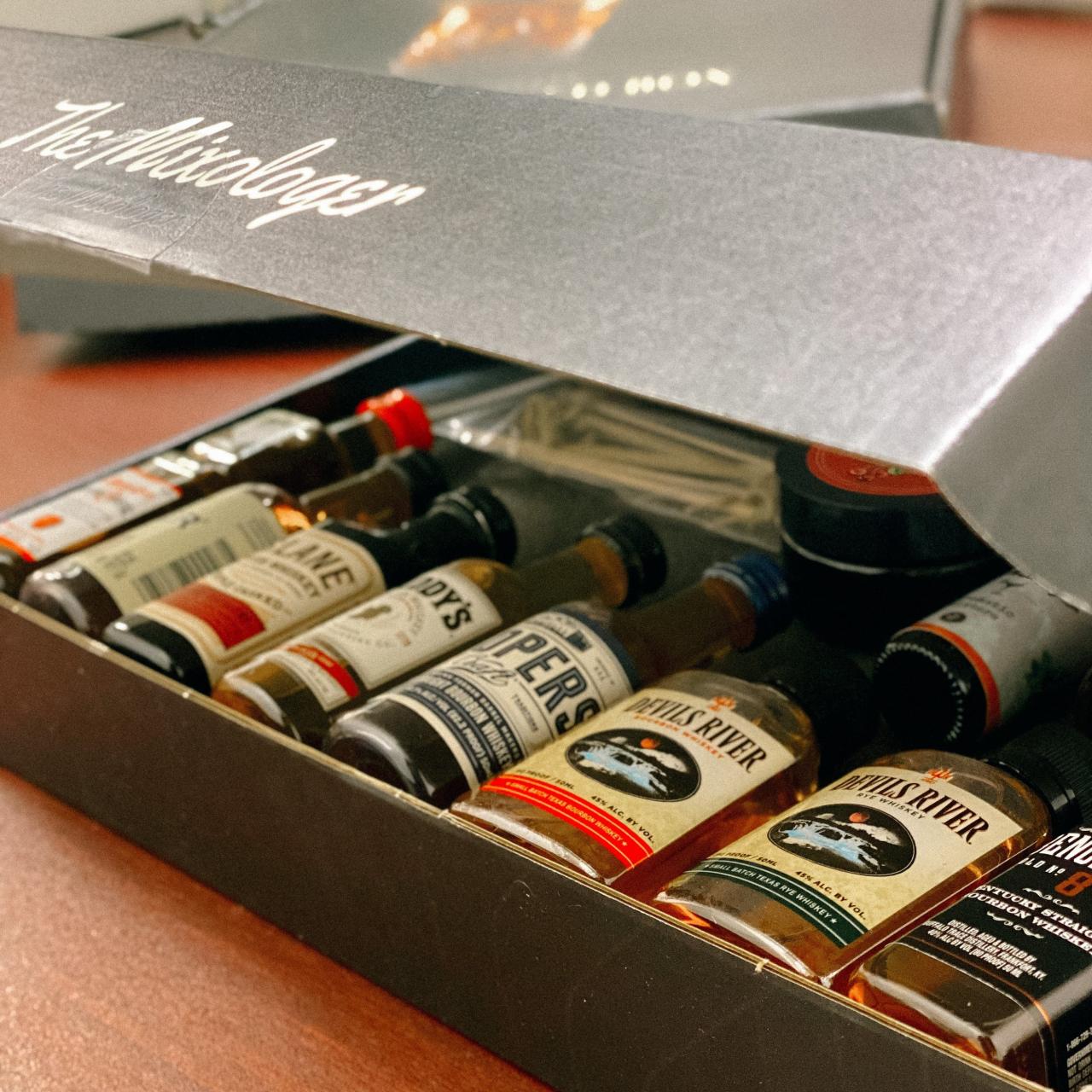 Ultimate Old Fashioned Box - The Mixologer