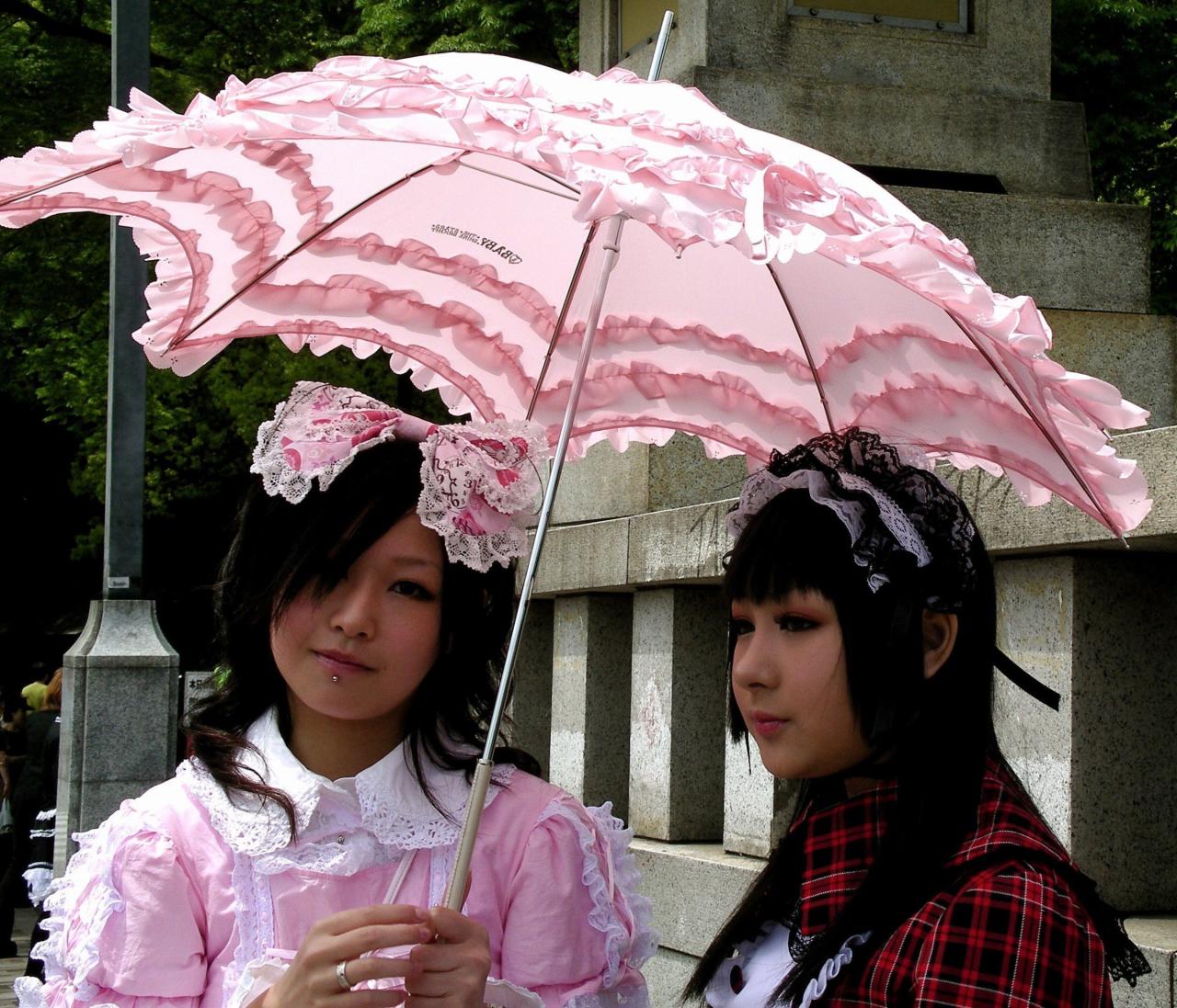 Traditional Japanese clothes and hairstyle — Tokyo Times Traditional Japanese clothes and hairstyle — Tokyo Times