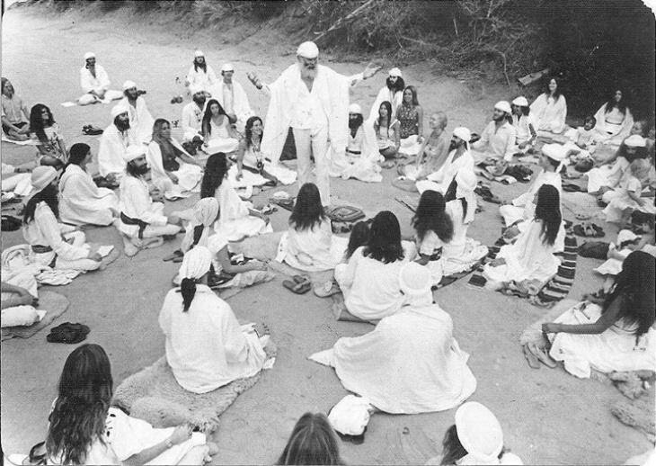 What is a Cult? The Characteristics of a Cult - InspiredWalk.com