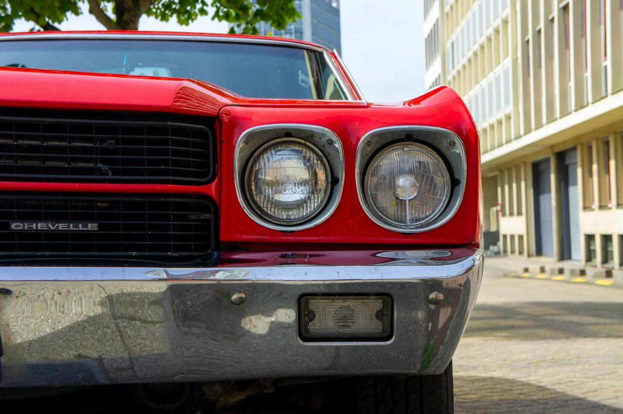 When to get a lawyer after a car accident
